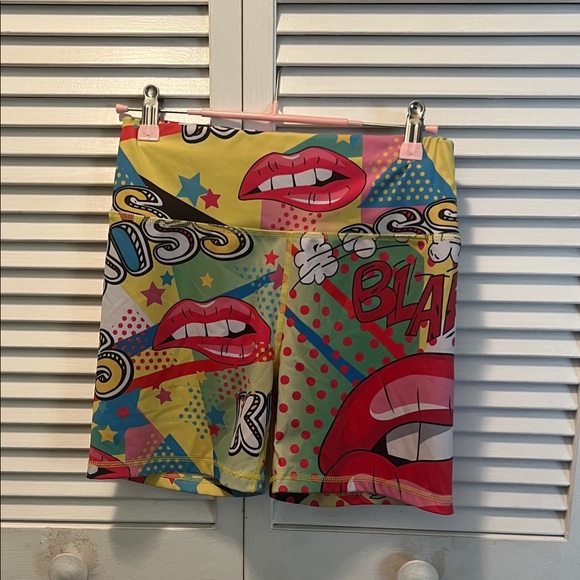 Lip kisses Print Short Pants - #1294=Colorful Graphic Print Shorts